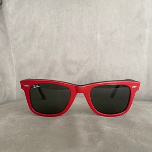 Red Ray-Bans (wayfarer red) standard size. Lens-classic G-15